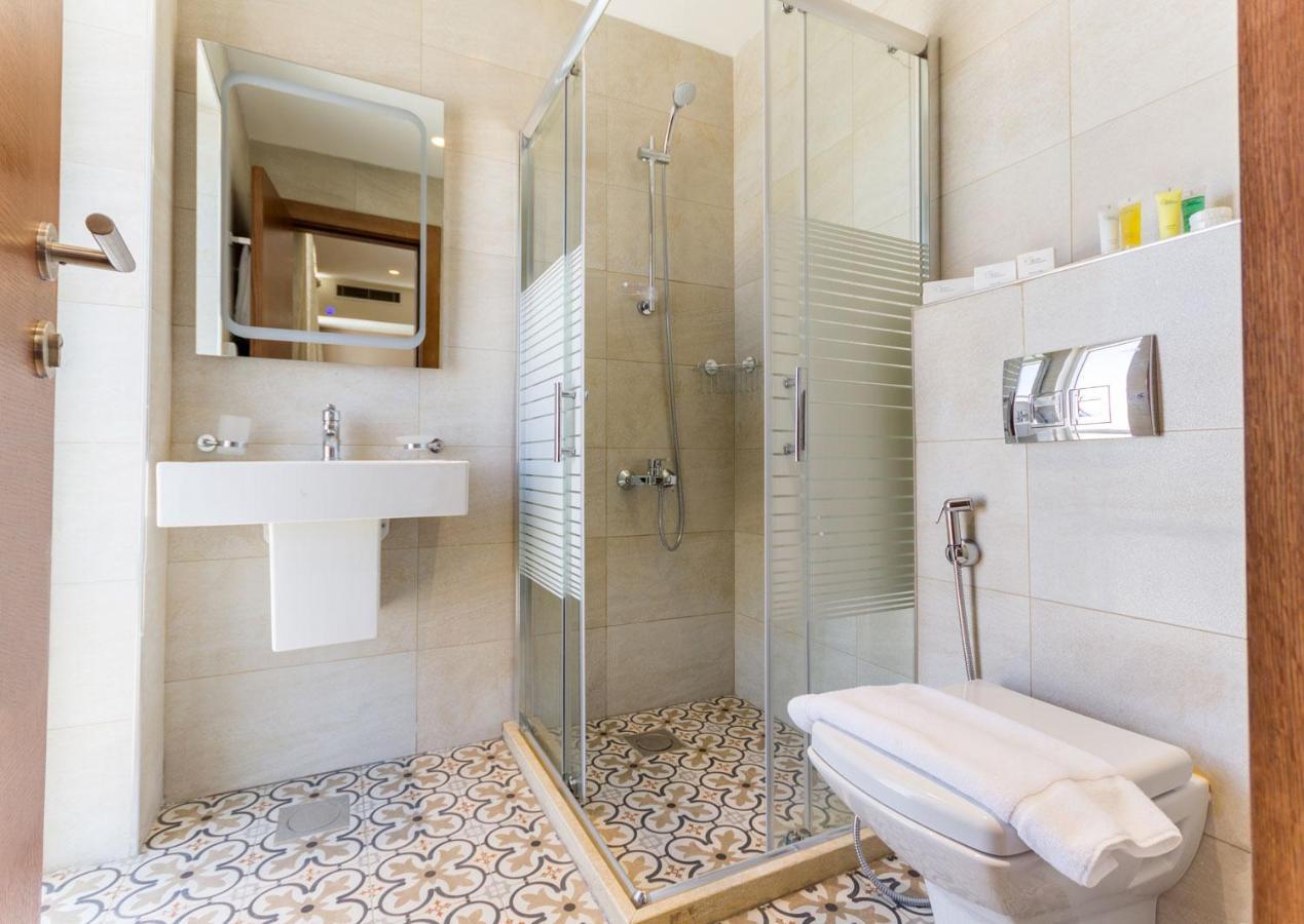 Seventh-Star Hotel Amman Ngoại thất bức ảnh